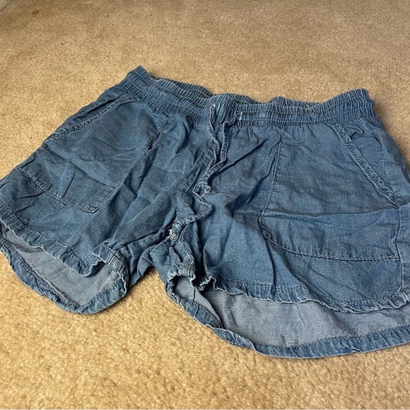 Flowy Jean Shorts - Medium - Picture 2 of 4